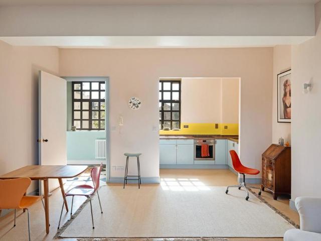 1 bedroom ground flat for sale