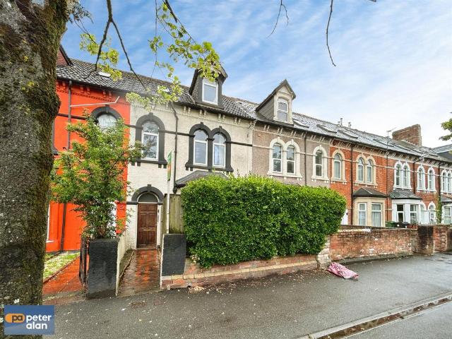 1 bedroom ground flat for sale