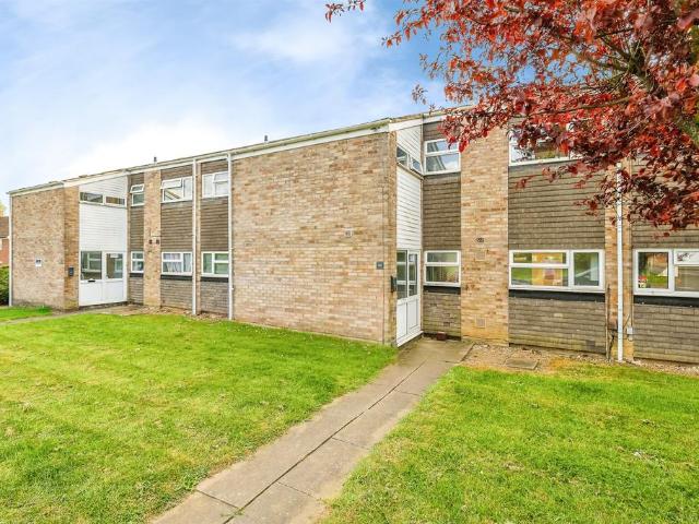 1 bedroom ground flat for sale
