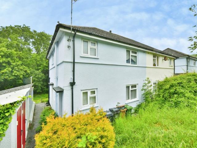 1 bedroom ground flat for sale