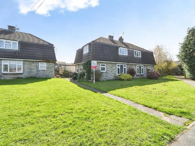 1 bedroom ground flat for sale