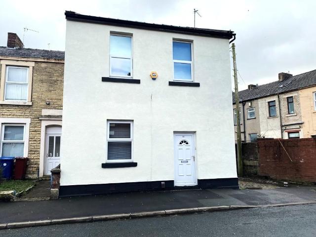 1 bedroom ground flat for sale