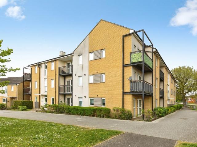 1 bedroom ground flat for sale