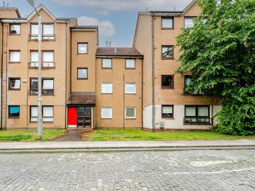 1 bedroom ground flat for sale