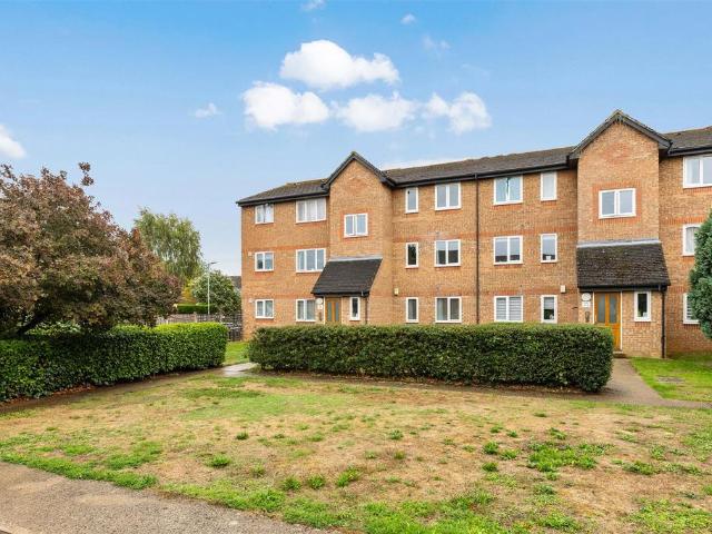 1 bedroom ground flat for sale