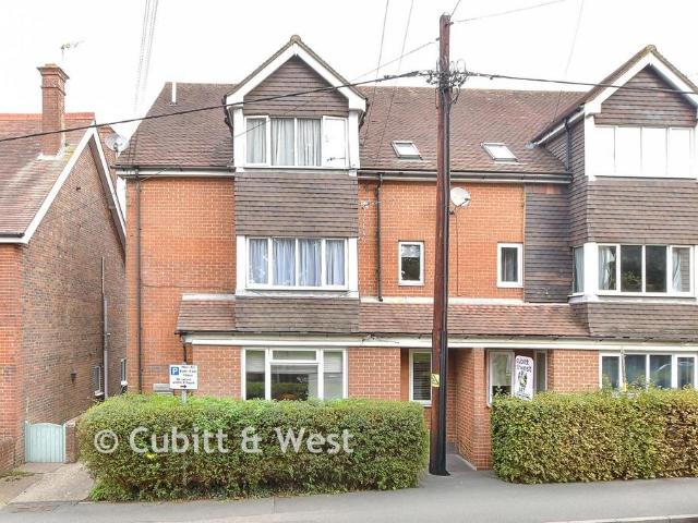 1 bedroom ground flat for sale