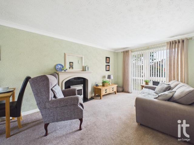 1 bedroom ground flat for sale