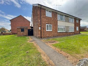 1 bedroom ground flat for sale