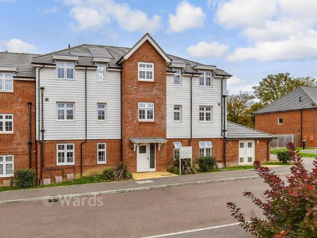 1 bedroom ground flat for sale