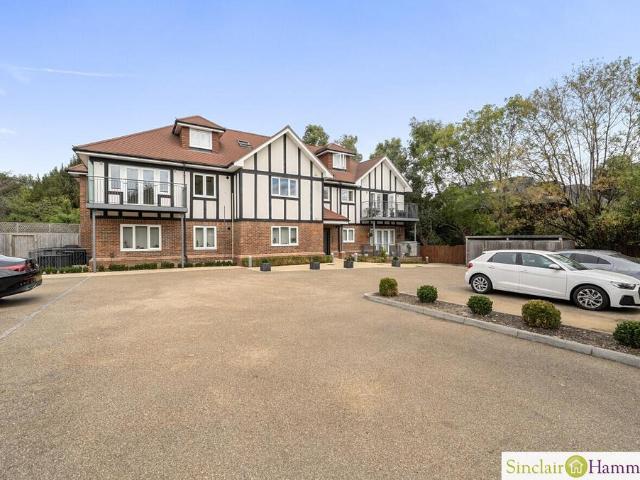 1 bedroom ground flat for sale