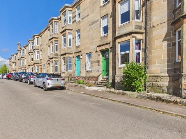 1 bedroom ground flat for sale