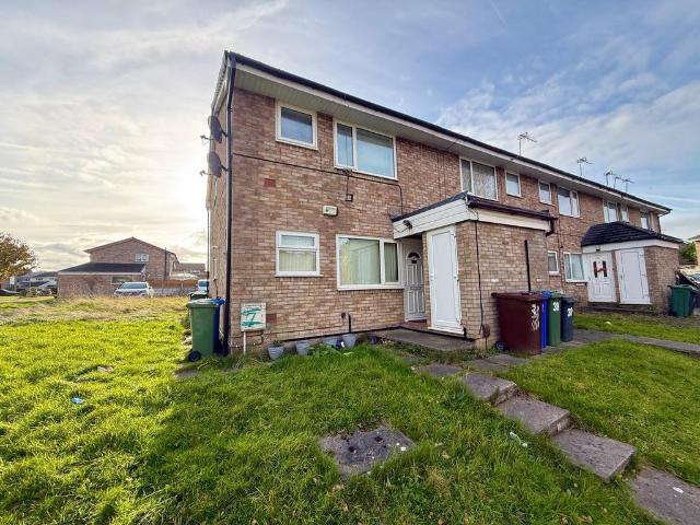 1 bedroom ground flat for sale