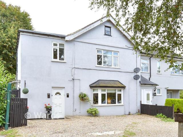 1 bedroom ground flat for sale