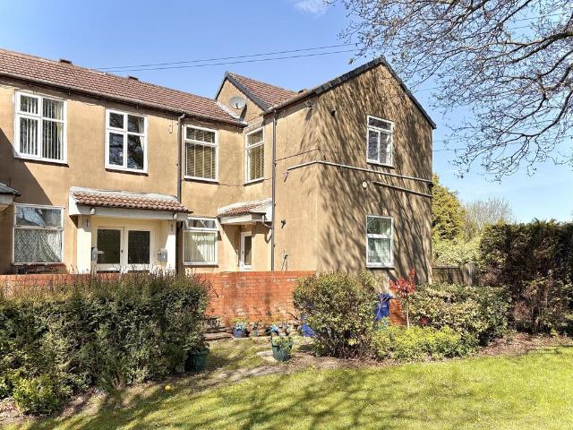 1 bedroom ground flat for sale