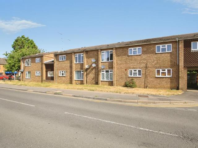 1 bedroom ground flat for sale