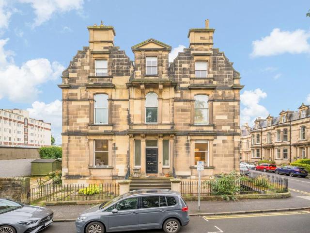 1 bedroom ground flat for sale