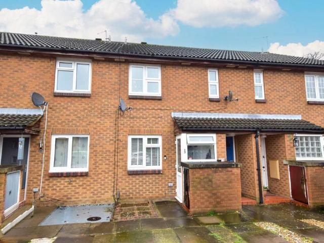 1 bedroom ground flat for sale