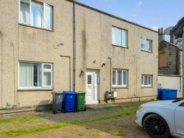 1 bedroom ground flat for sale