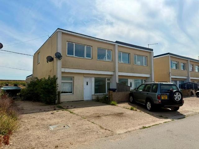 1 bedroom ground flat for sale
