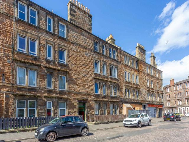 1 bedroom ground flat for sale