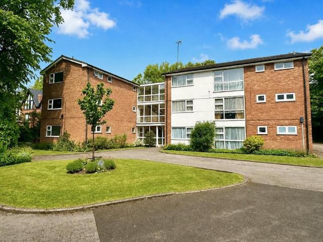 1 bedroom ground flat for sale