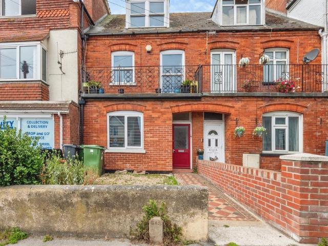 1 bedroom ground flat for sale