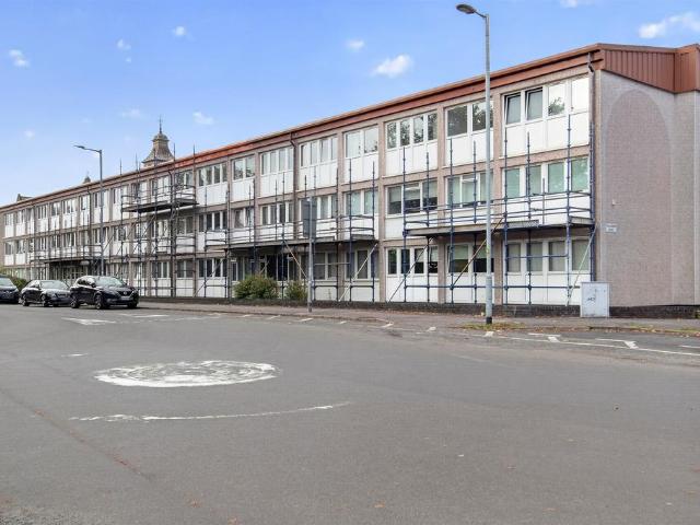1 bedroom ground flat for sale