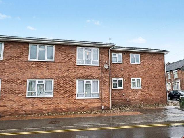 1 bedroom ground flat for sale