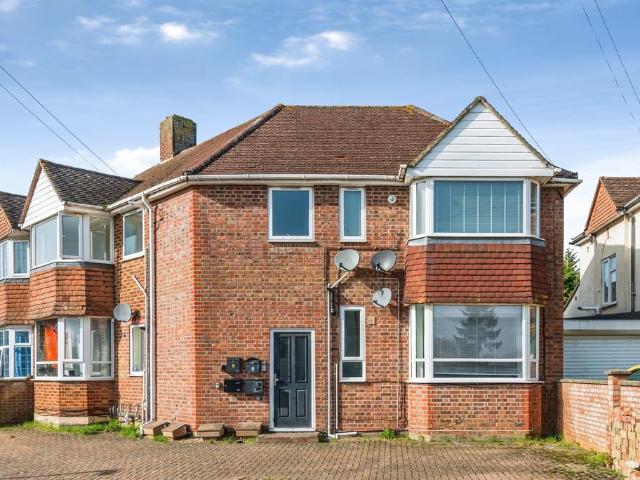 1 bedroom ground flat for sale