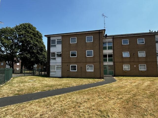 1 bedroom ground flat for sale