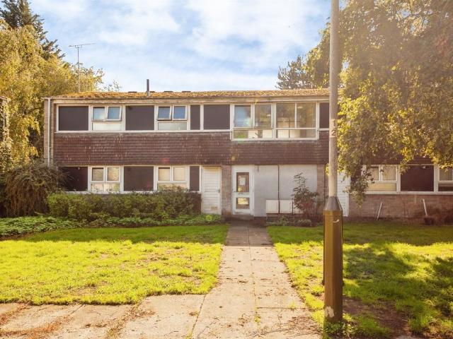 1 bedroom ground flat for sale