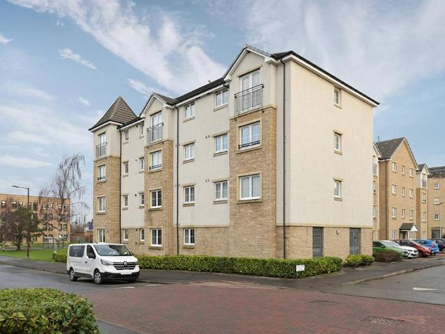 1 bedroom ground flat for sale