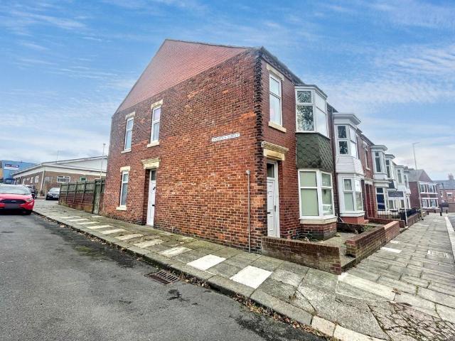 1 bedroom ground flat for sale