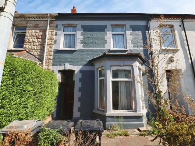 1 bedroom ground flat for sale