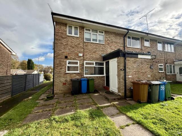 1 bedroom ground flat for sale