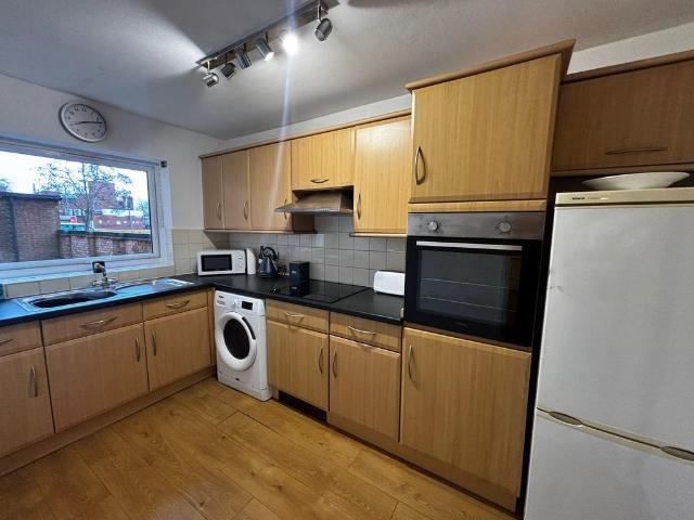 1 bedroom ground flat for sale