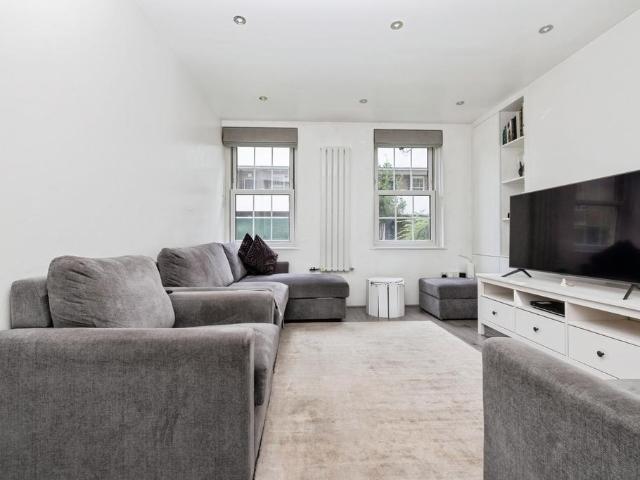 1 bedroom ground flat for sale