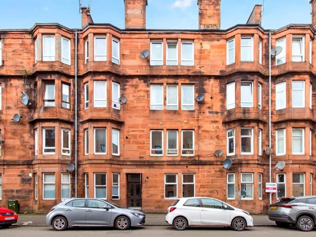 1 bedroom ground flat for sale