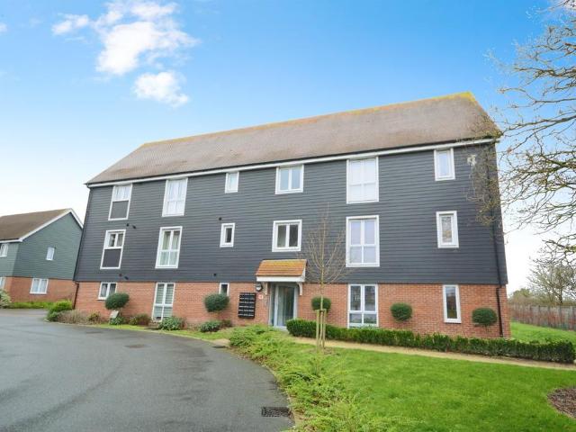 1 bedroom ground flat for sale
