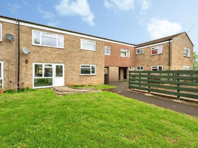 1 bedroom ground flat for sale