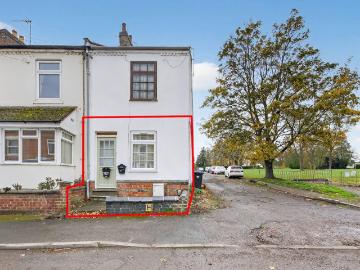 1 bedroom ground flat for sale