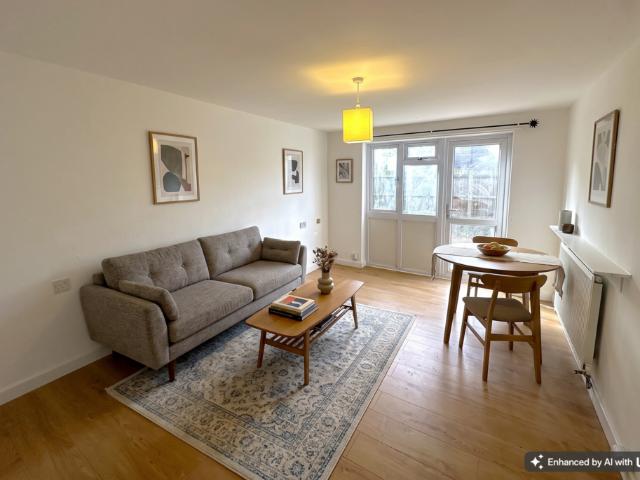1 bedroom ground flat for sale