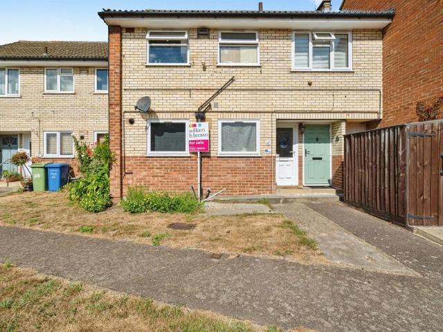1 bedroom ground flat for sale