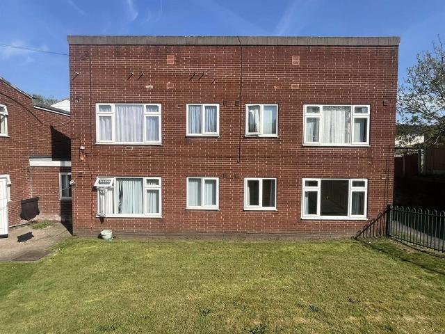 1 bedroom ground flat for sale