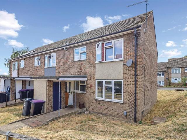 1 bedroom ground flat for sale
