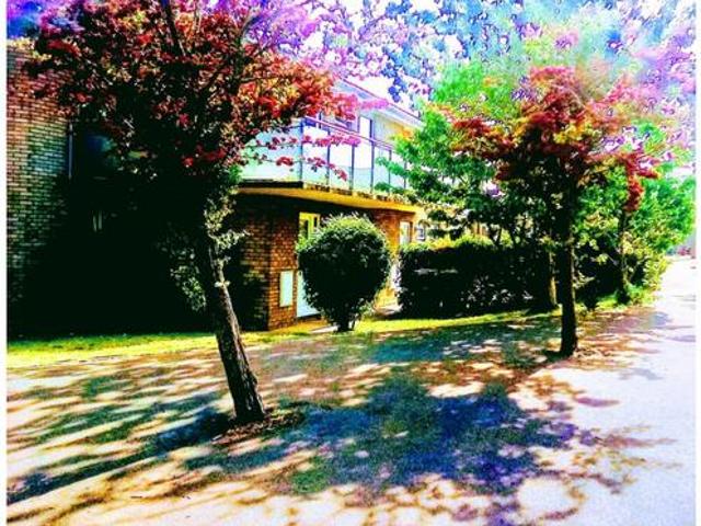 1 bedroom ground flat for sale