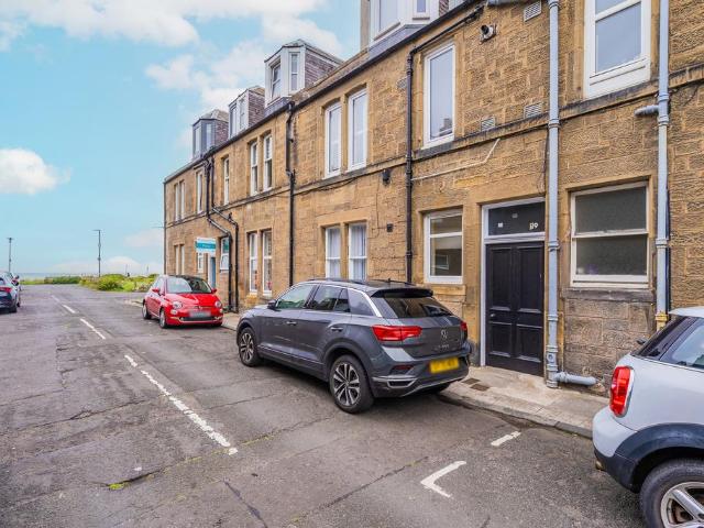 1 bedroom ground flat for sale