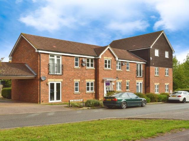 1 bedroom ground flat for sale
