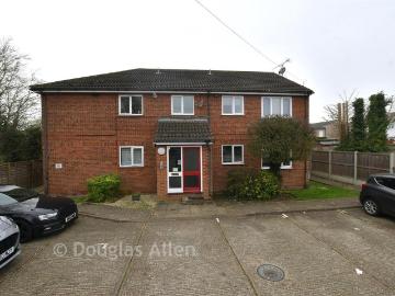 1 bedroom ground flat for sale