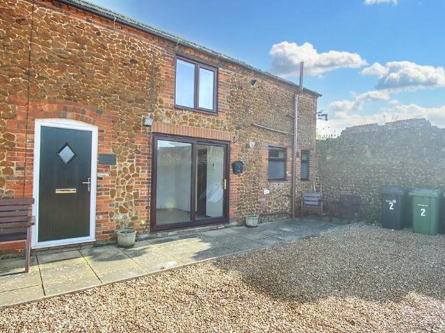1 bedroom ground flat for sale